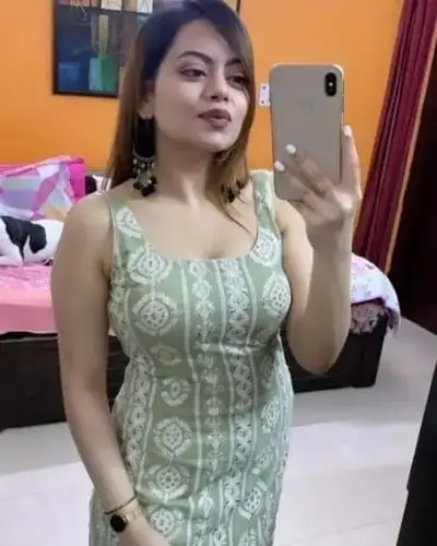 Call Girl in Sawali